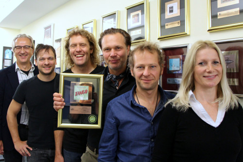 Künstler mit dem A&R Team von GLM Music (Foto: ebam GmbH)