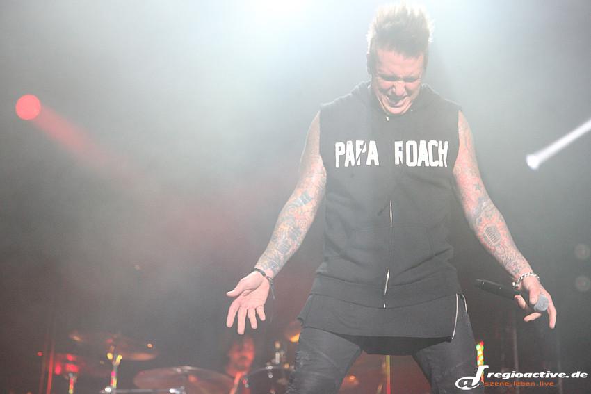 Five Finger Death Punch & Papa Roach (Live in Frankfurt, 2015)